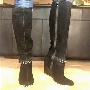 BCBGENERATION SUEDE BOOTS